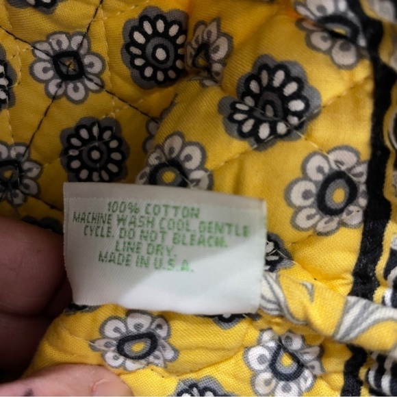 Vera Bradley Yellow Bird Tote Bag Retired Pattern Black Yellow Quilted Bag Purse - Picture 11 of 11